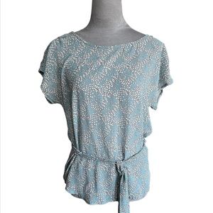 Forever 21 light blue and white floral short sleeved blouse with tie belt